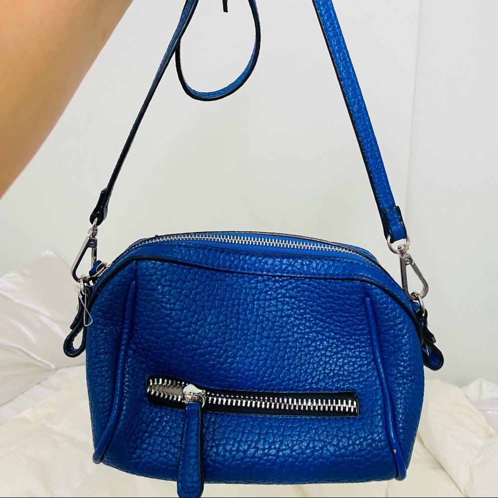 🎉5FOR25 Royal Blue faux snake skin cross body bag
